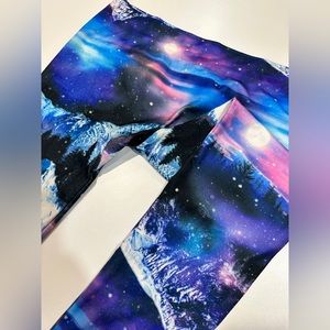 NWOT purple/blue Galaxy Leggings